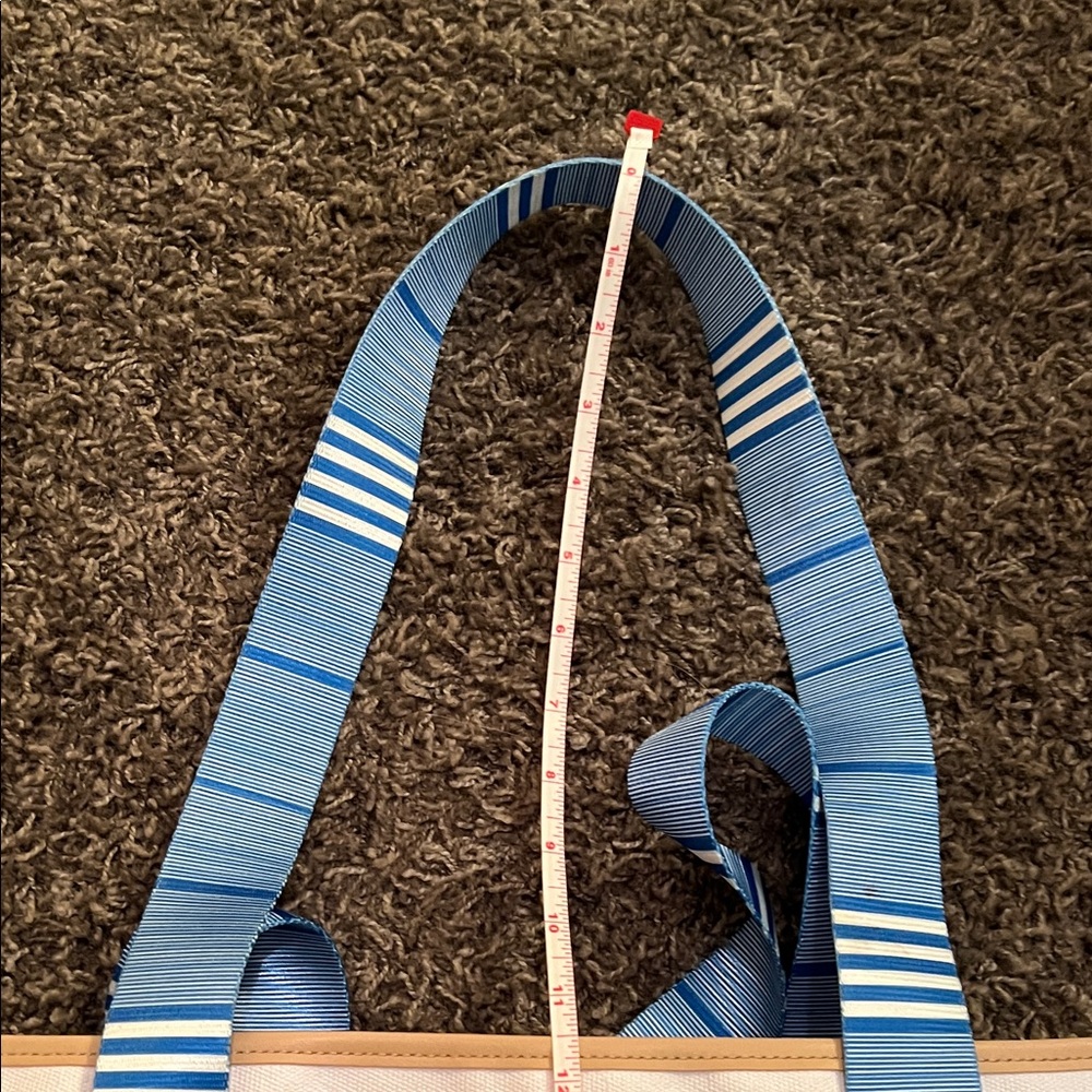Vineyard Vines Striped Blue and Cream Tote - Picture 10 of 10